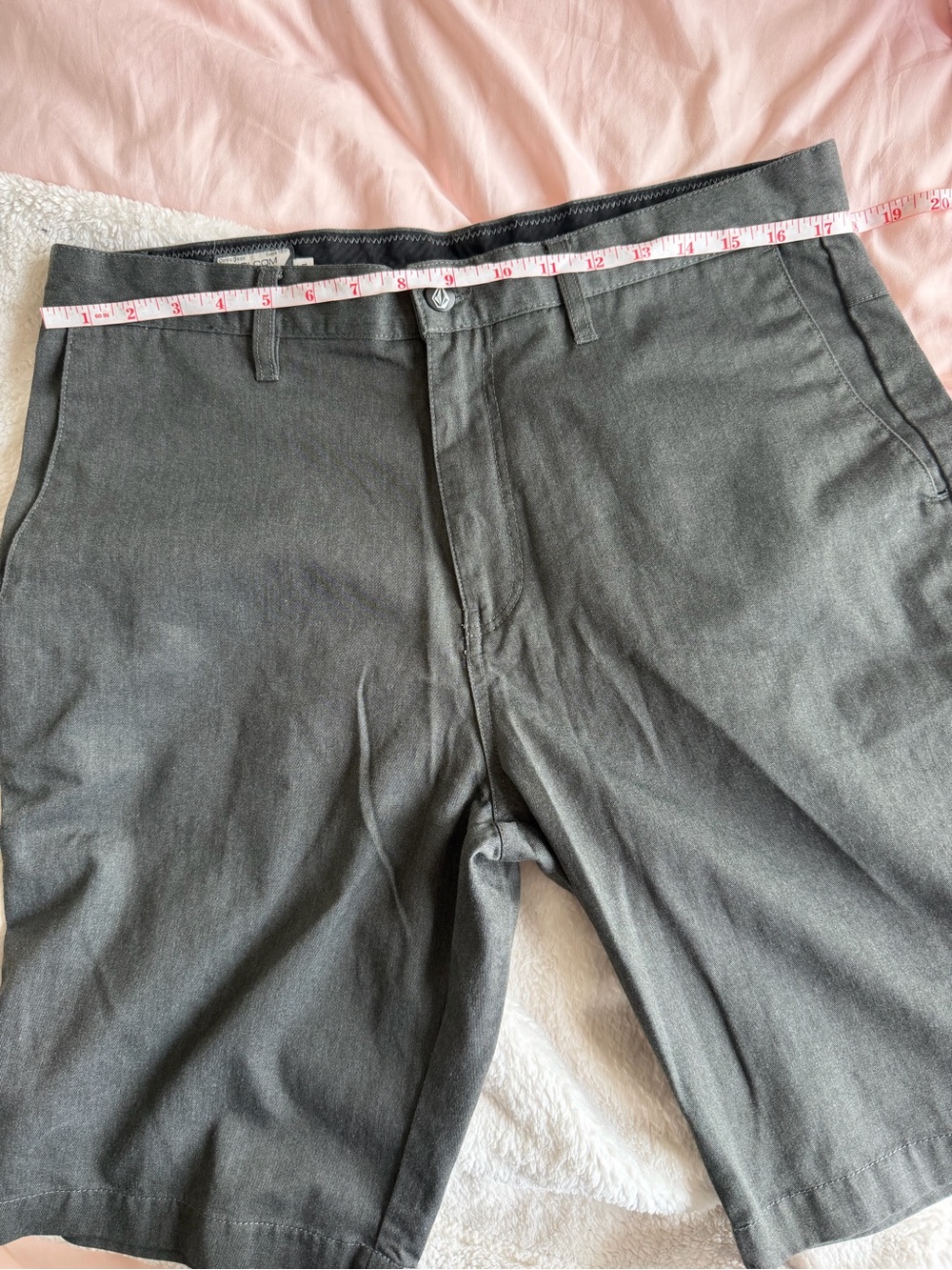 Volcom - Men Shorts - Picture 8 of 8